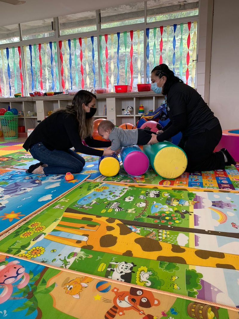 Bebé Banbolino de Colegio Cumbres Oaxaca aprendiendo